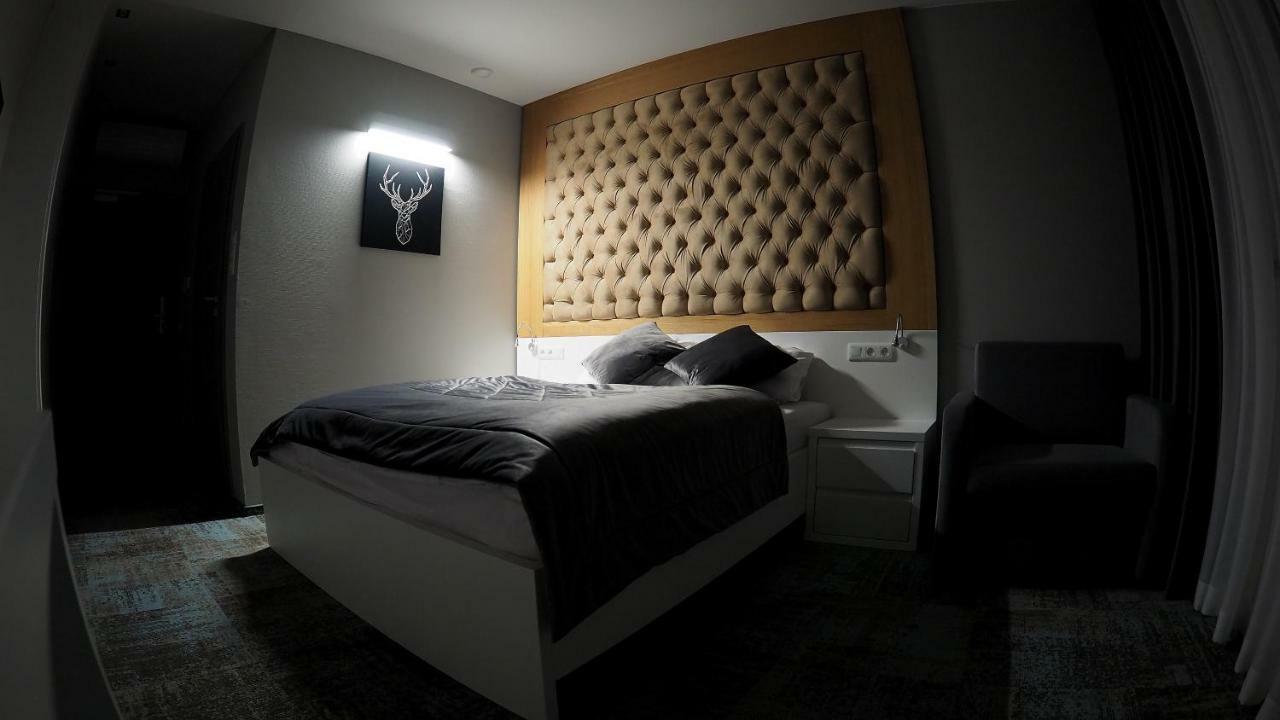 Hotel Sjesta Nowa Sol Buitenkant foto
